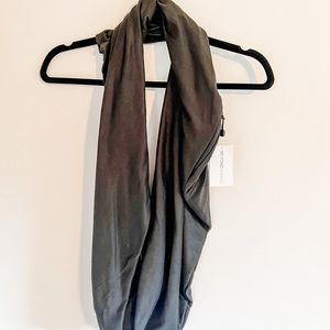 BeyondYoga Pocket Infinity Scarf